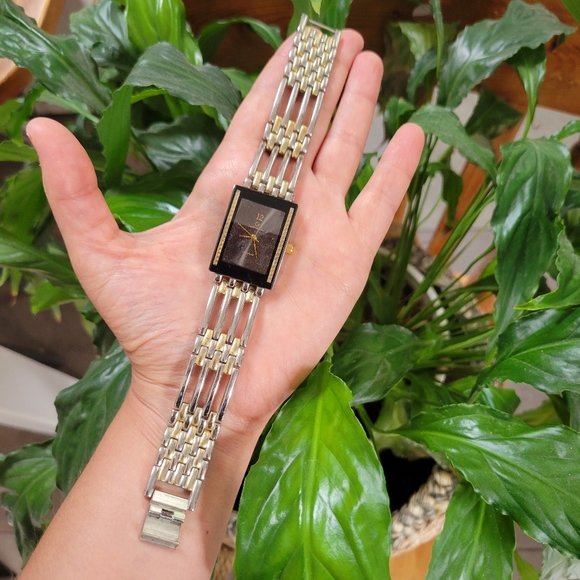 Claude Valentini Debonair Classic Quartz Watch - Picture 3 of 10